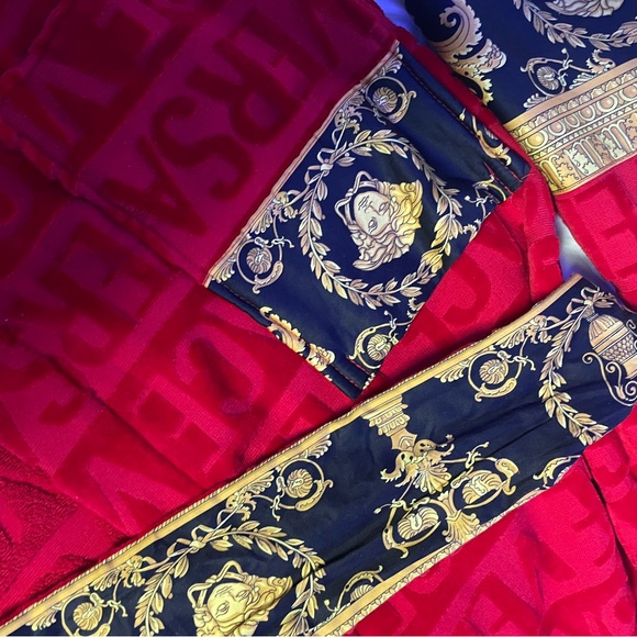 Versace Robe - Picture 4 of 6